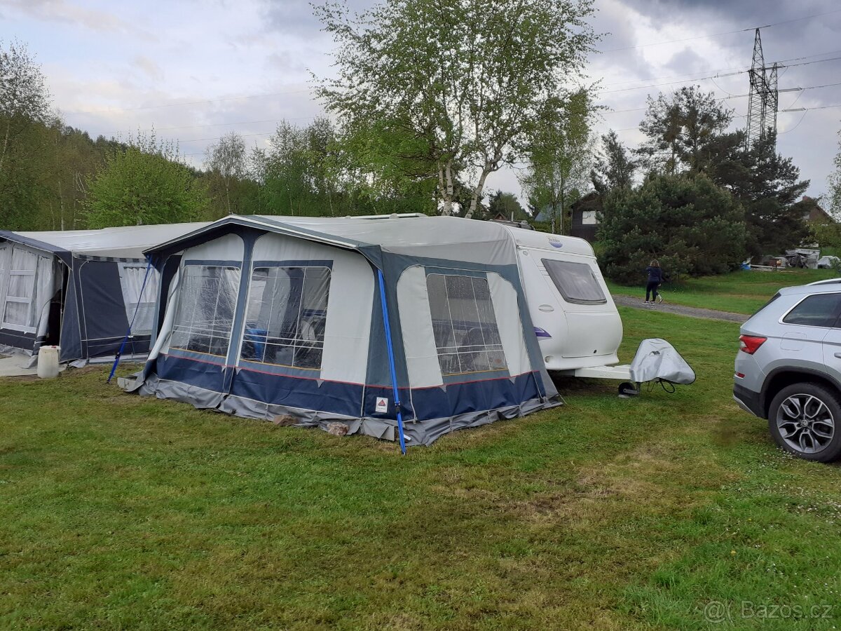 Karavan hobby 440 sf 2009 319.999,-