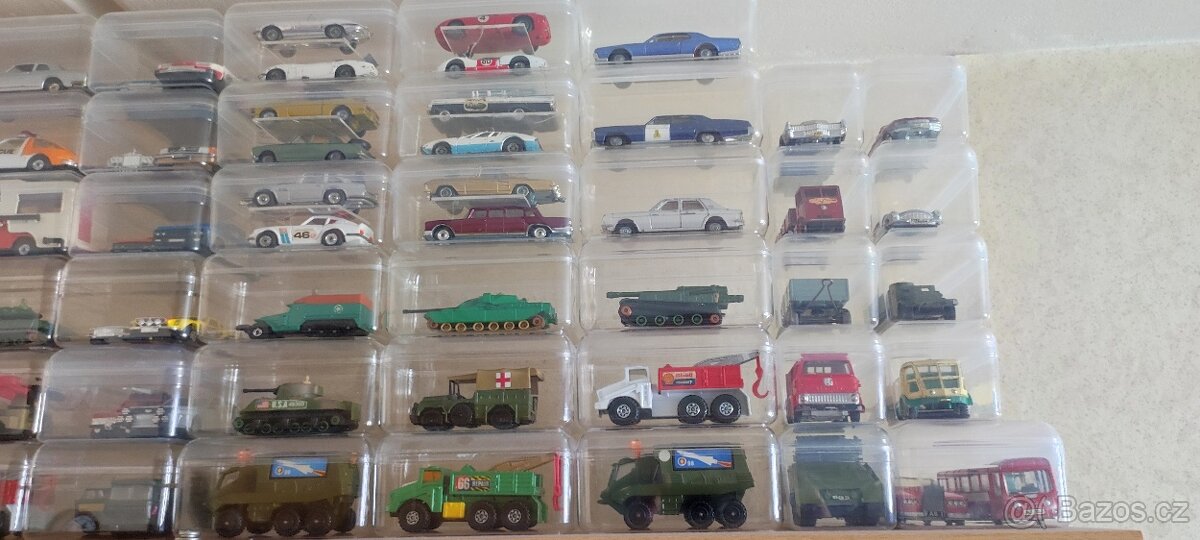 Sbírka Dinky Corgi Matchbox Siku