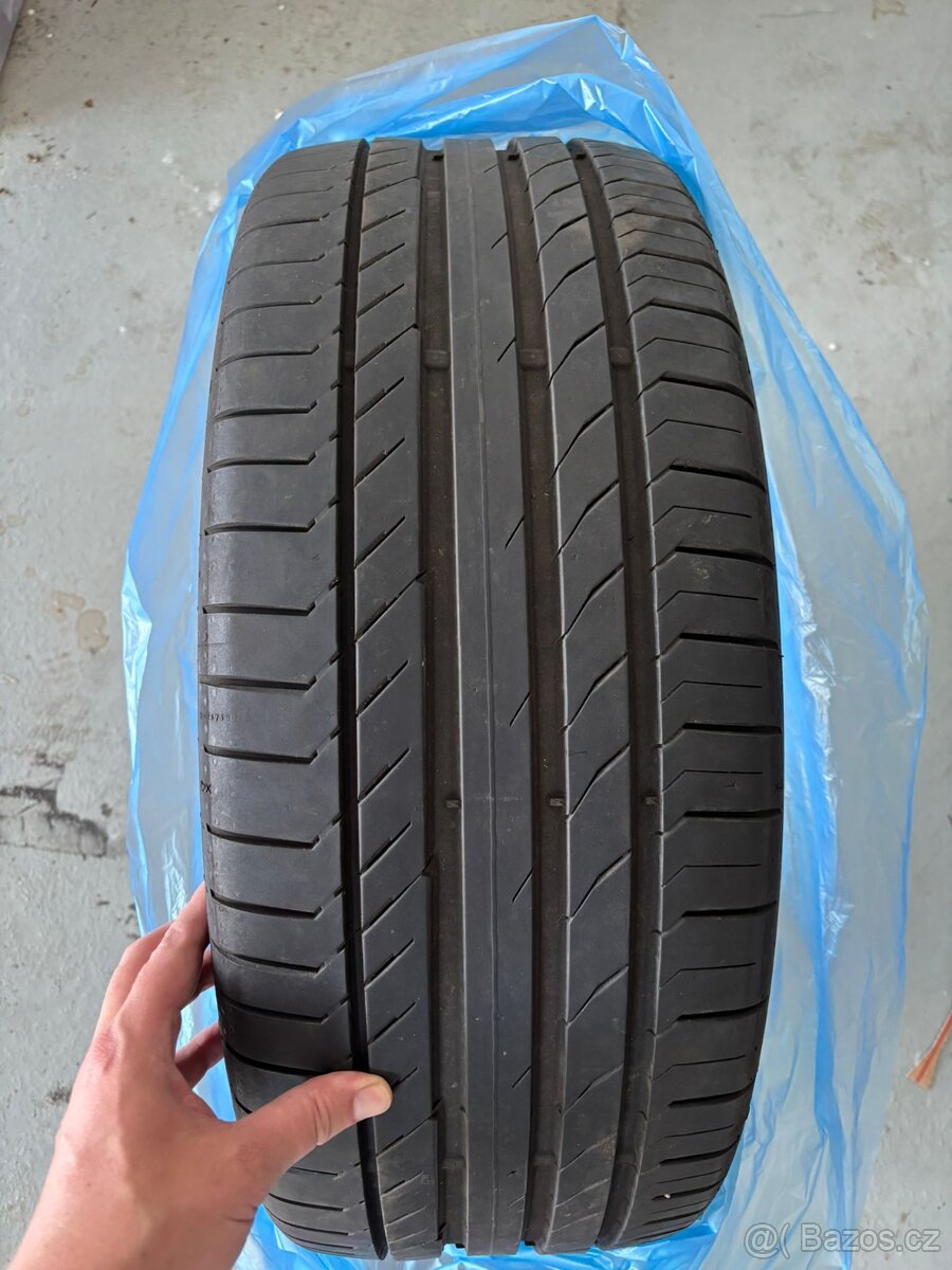P: CONTINENTAL CONTISPORT CONTACT 5 235/45/R20