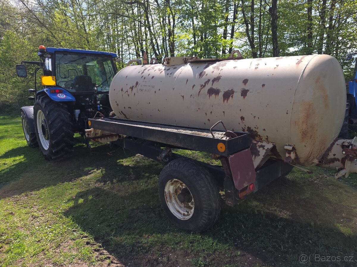Fekal za traktor
