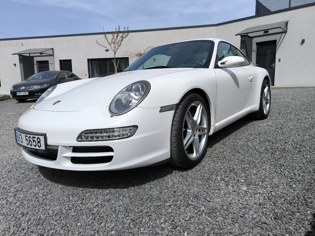 Porsche 911 Carrera 997/1 manuál 2008