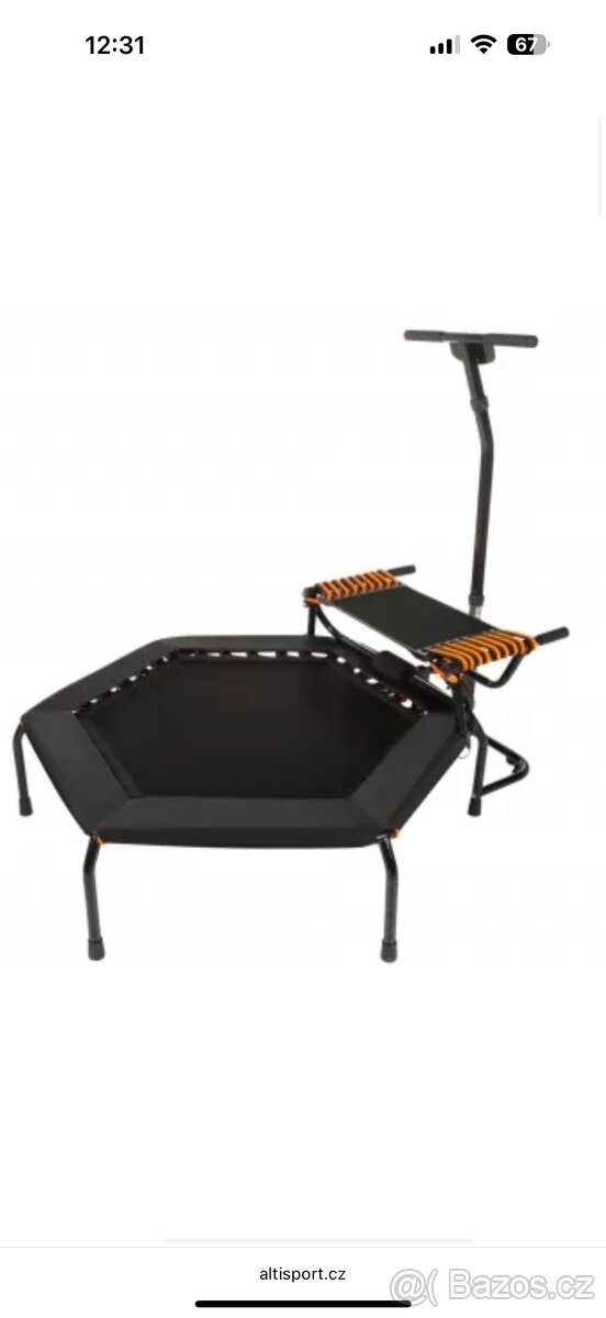 Trampolina s madlem