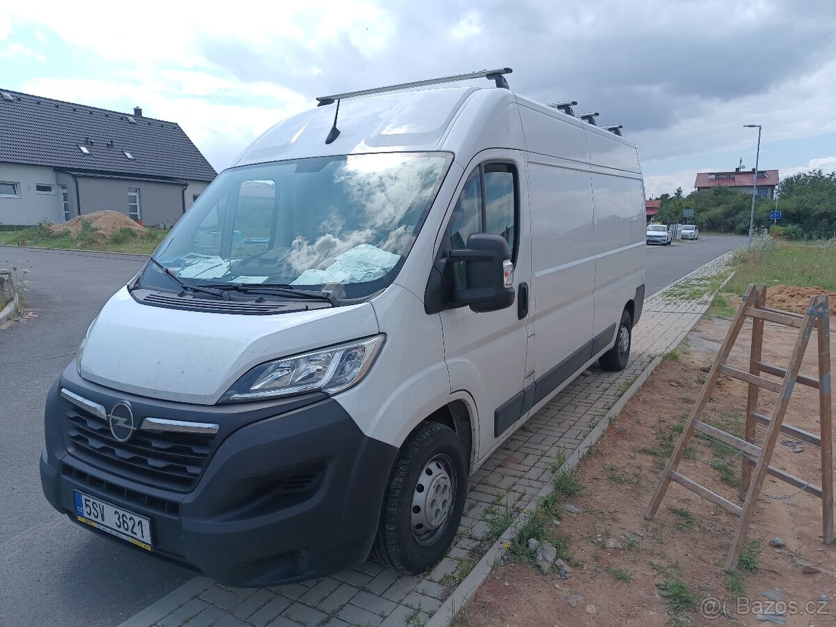 Opel movano