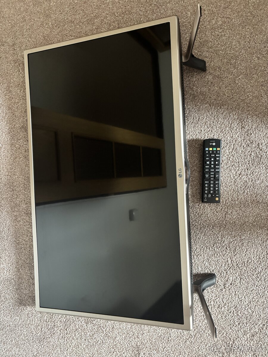 LG 32LF561V