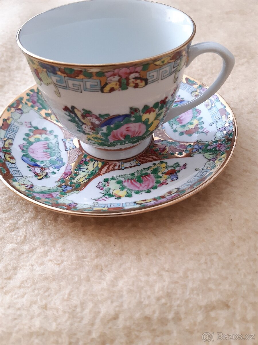 Retro hrníček s podšálkem