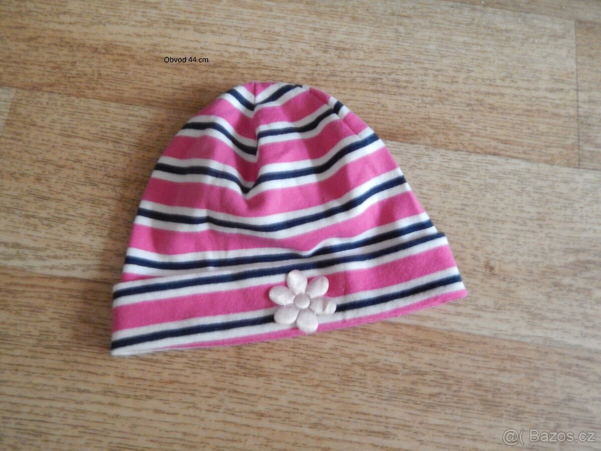 Dětská dívčí čepice
