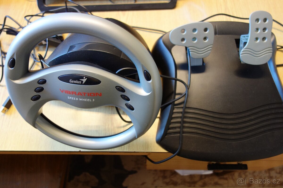 Herní volant s pedály  - Genius SpeedWheel 3