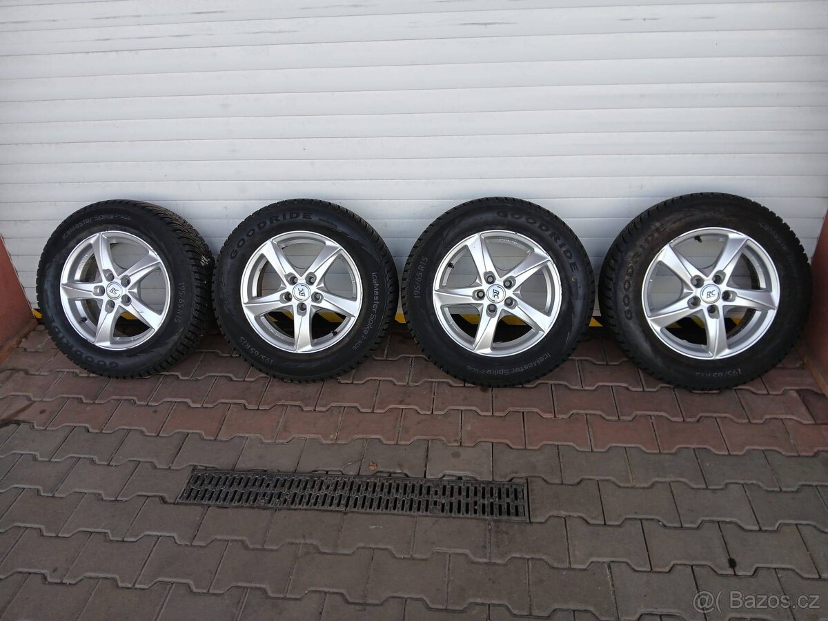 FIAT TIPO / Fiat 500L sada kol s pneu