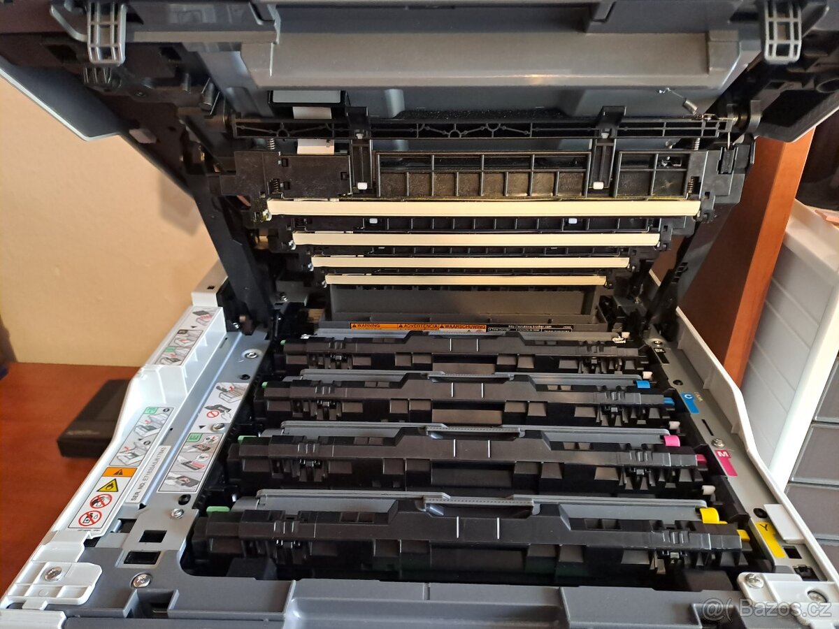 Barevná tiskárna
