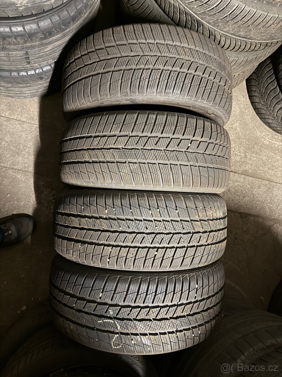 Zimní pneu Barum Polaris 5 225/50R17