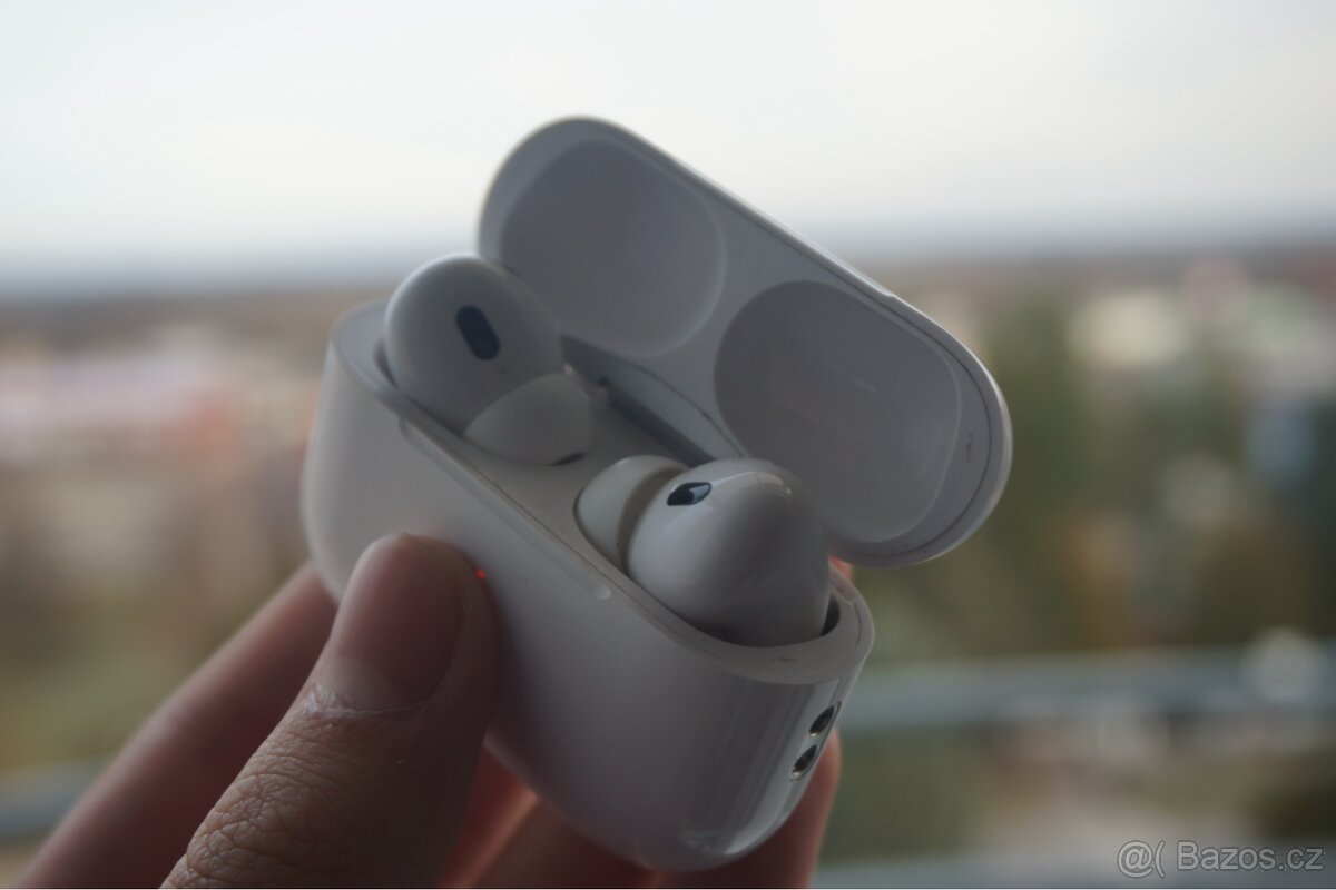Apple AirPods Pro 2 + AlzaGuard ochranný obal