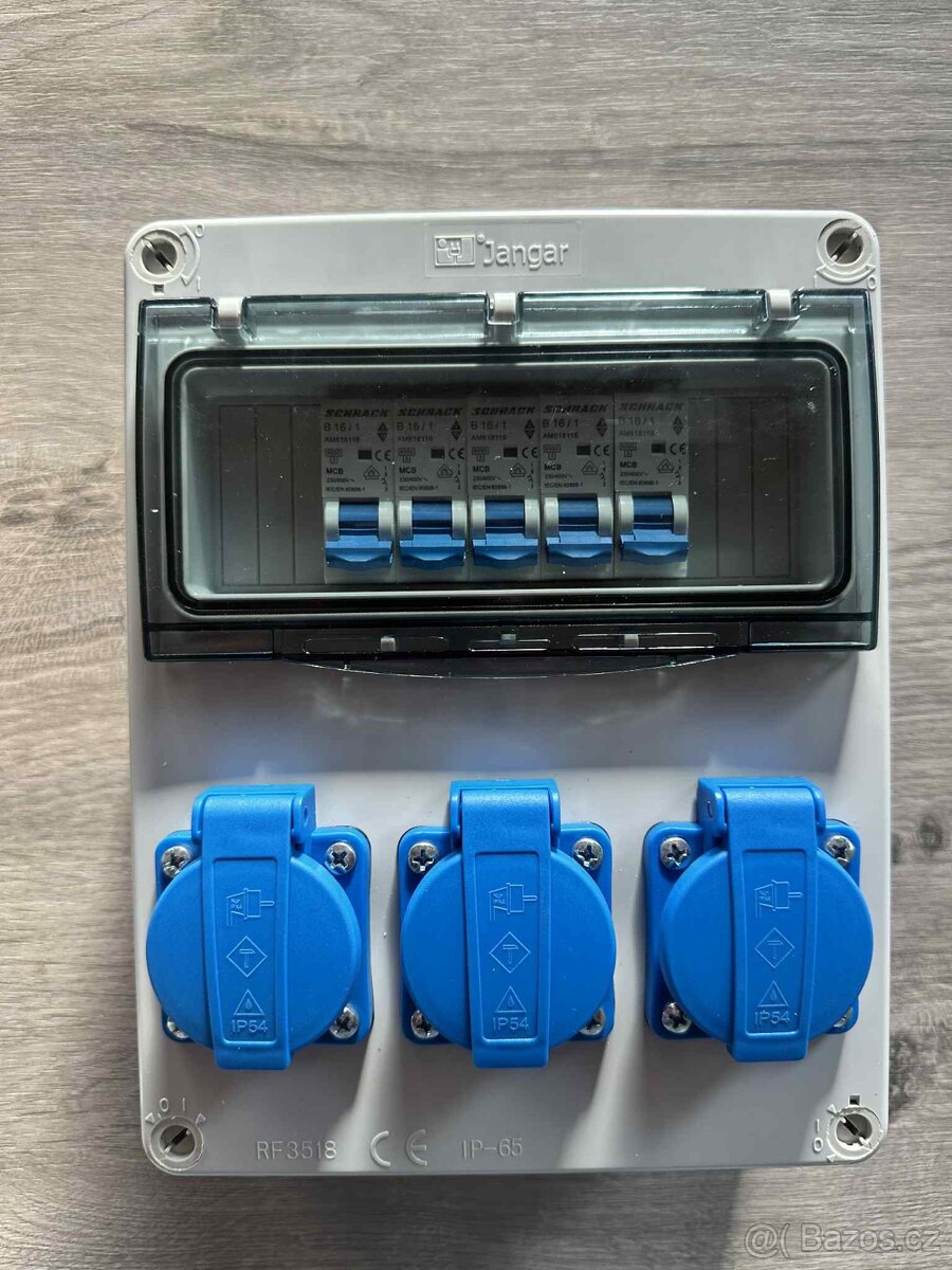 Zásuvková skříň 5x230V 5xB16/1