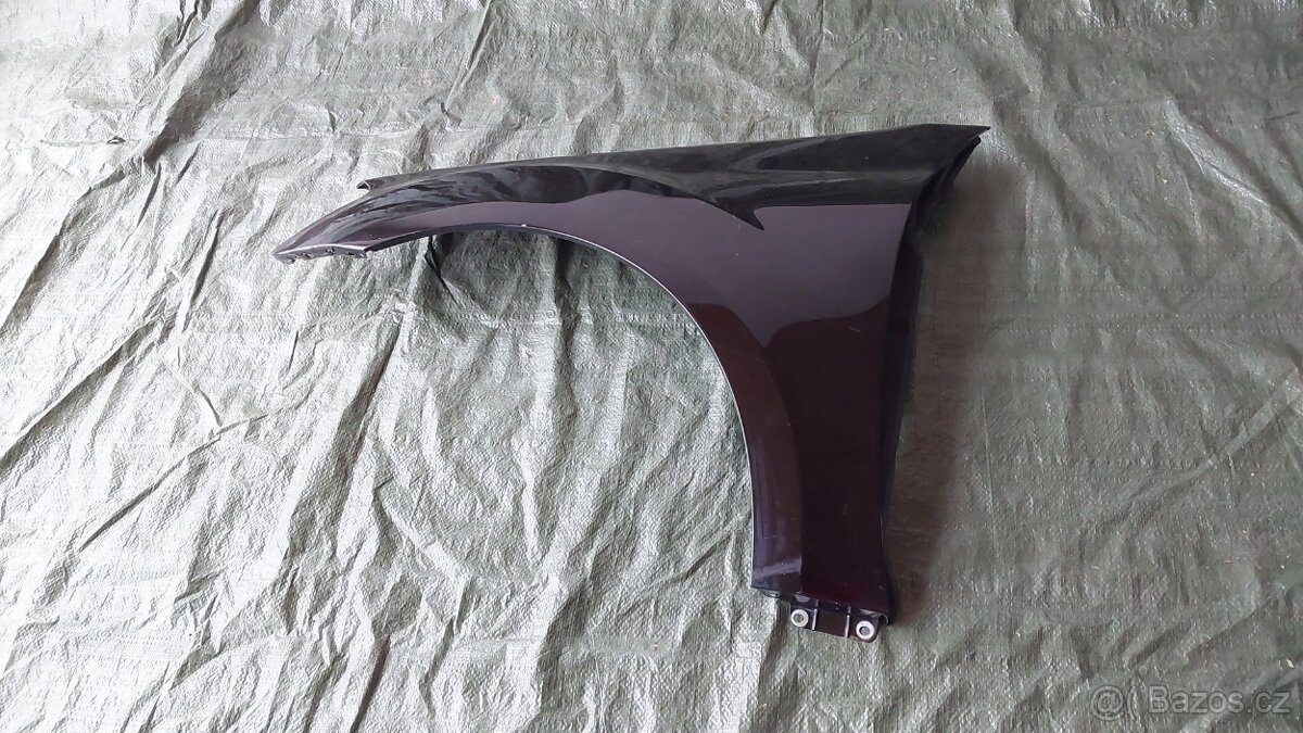 Mercedes W164 BLATNÍK LEVÝ ČERNÝ 2500kč