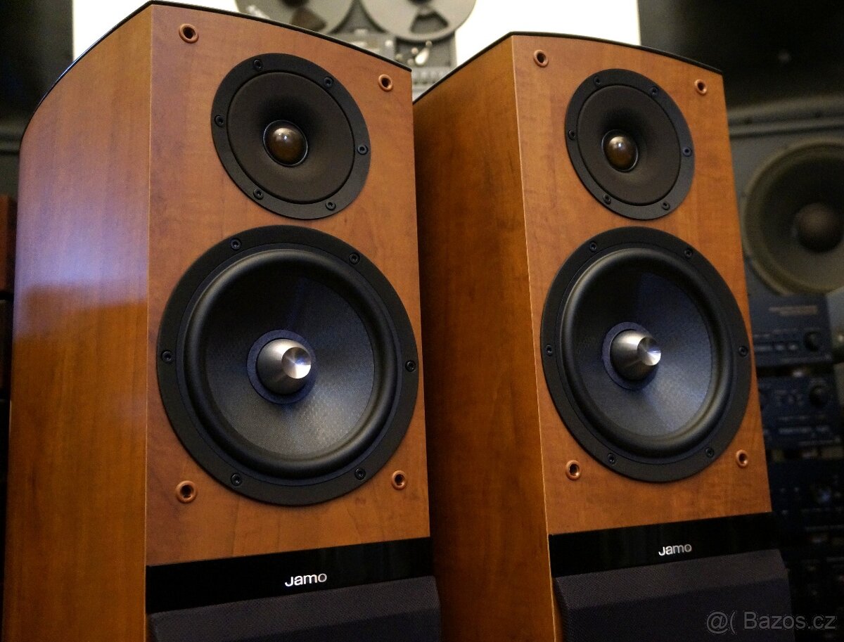 Jamo C 809