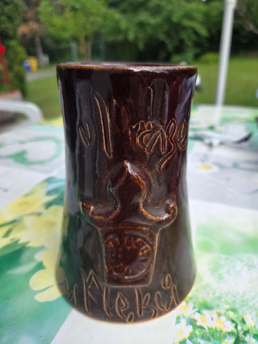 Keramický korbel U Fleků