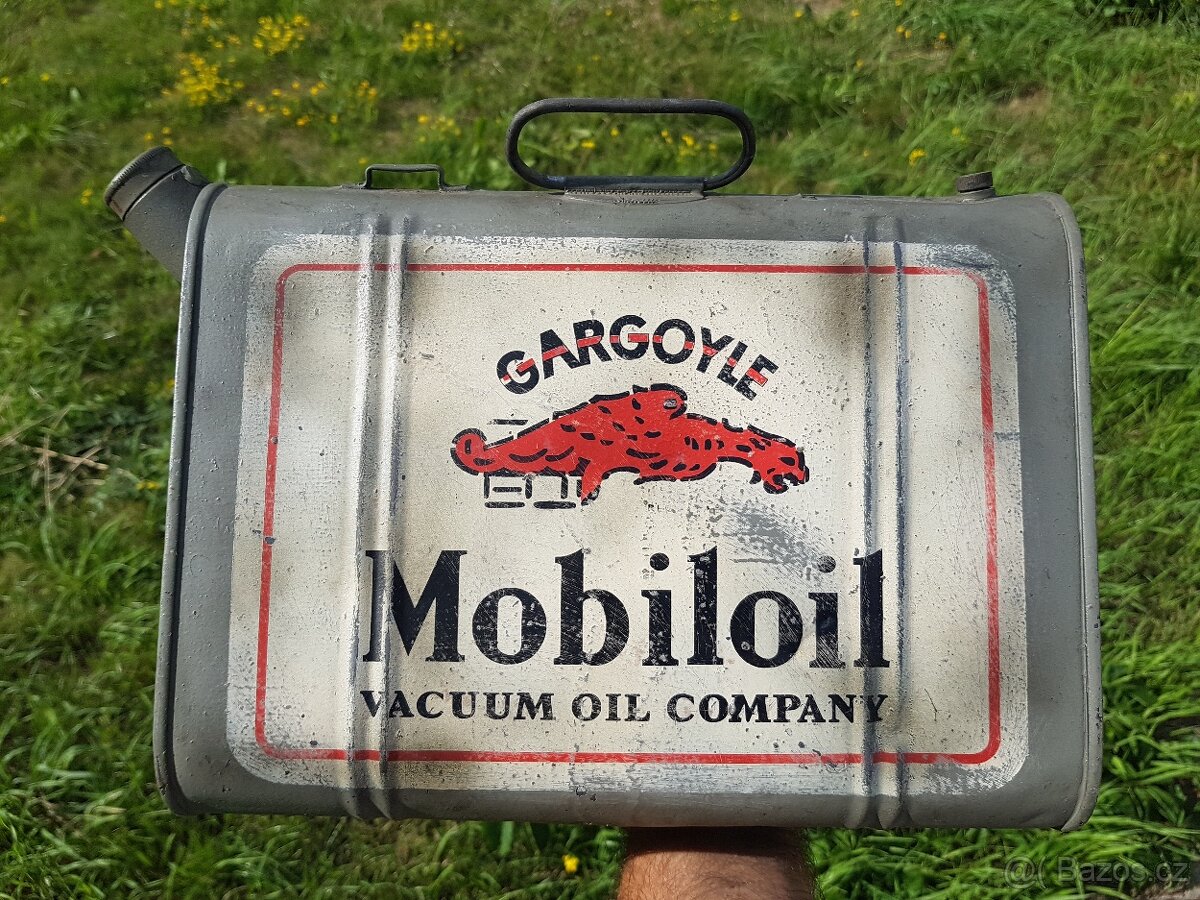 trojúhelníkový kanystr 10 litrů Mobiloil, Shell