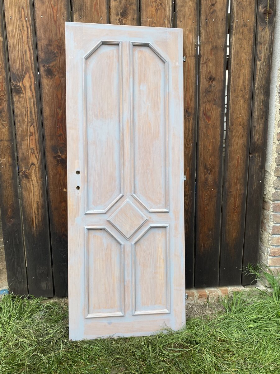 Pravé dveře z masivu 70x197