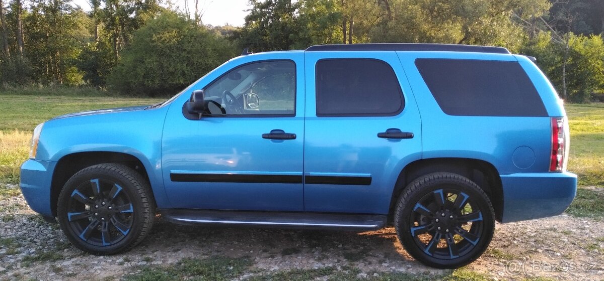 GMC Yukon Hybrid Denali 4x4