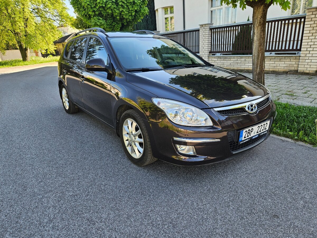Hyundai i30 1.6i CW 130 km najeto