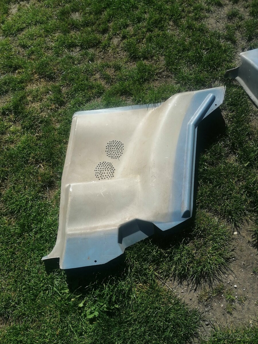 Camaro 1970-81 zadní plasty na podběhy