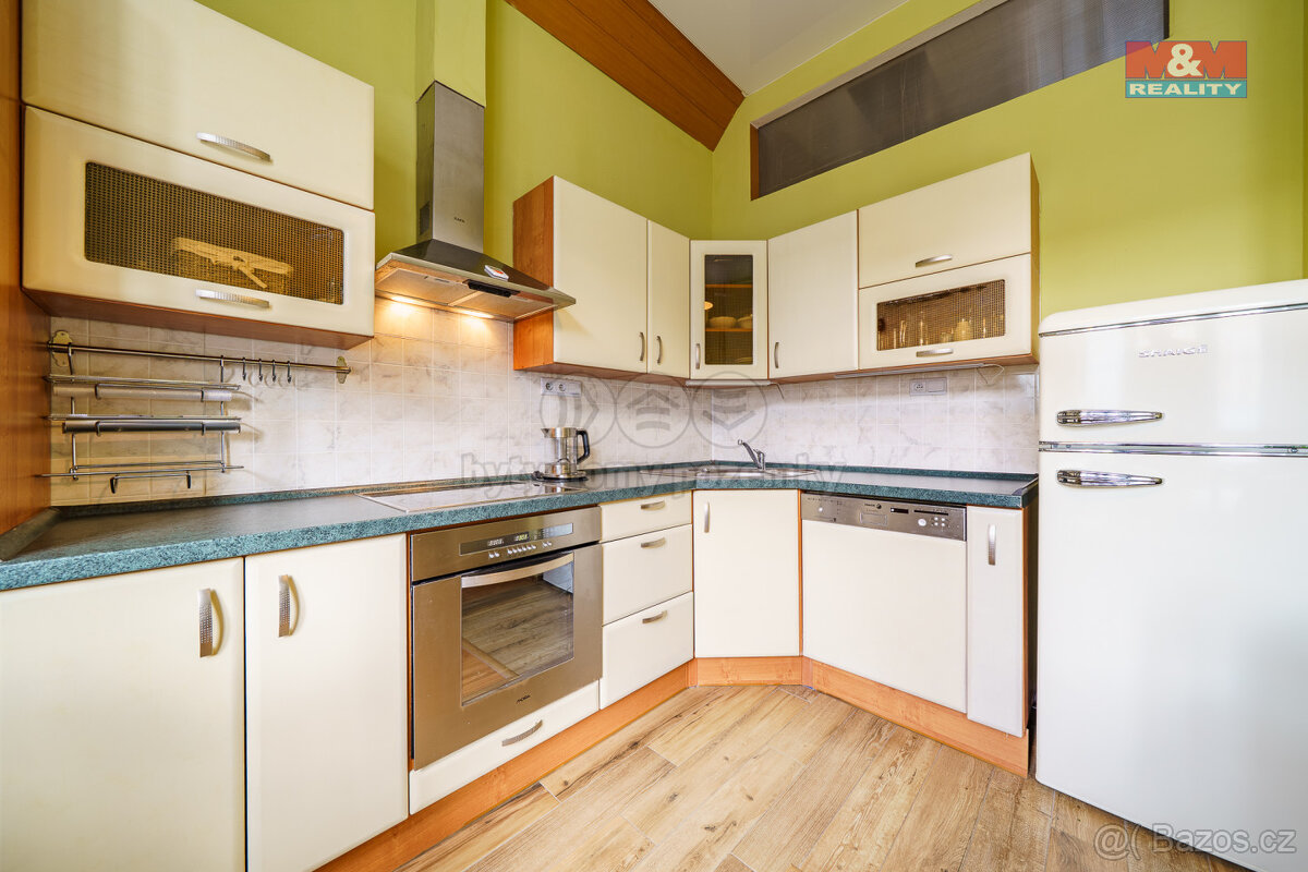 Prodej bytu 2+1, 68 m², Karlovy Vary, ul. Vítězná