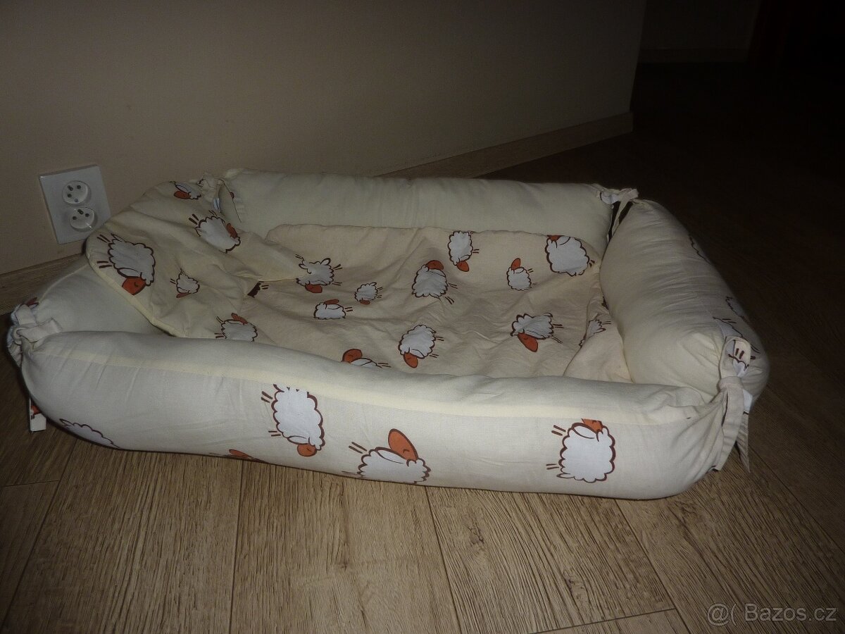 New Baby hnízdečko pro miminko - ovečky