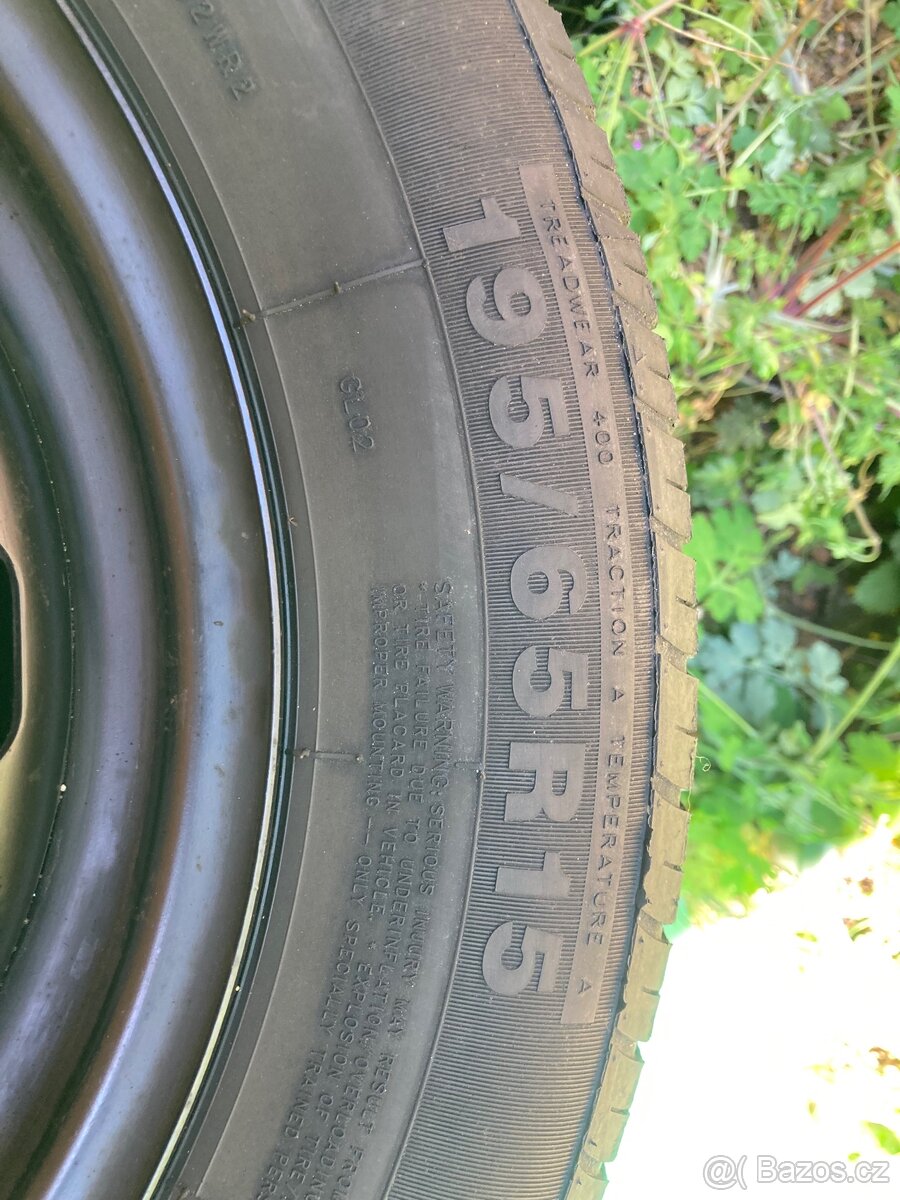 Letné gumy na plecháčoch 195/65/R15