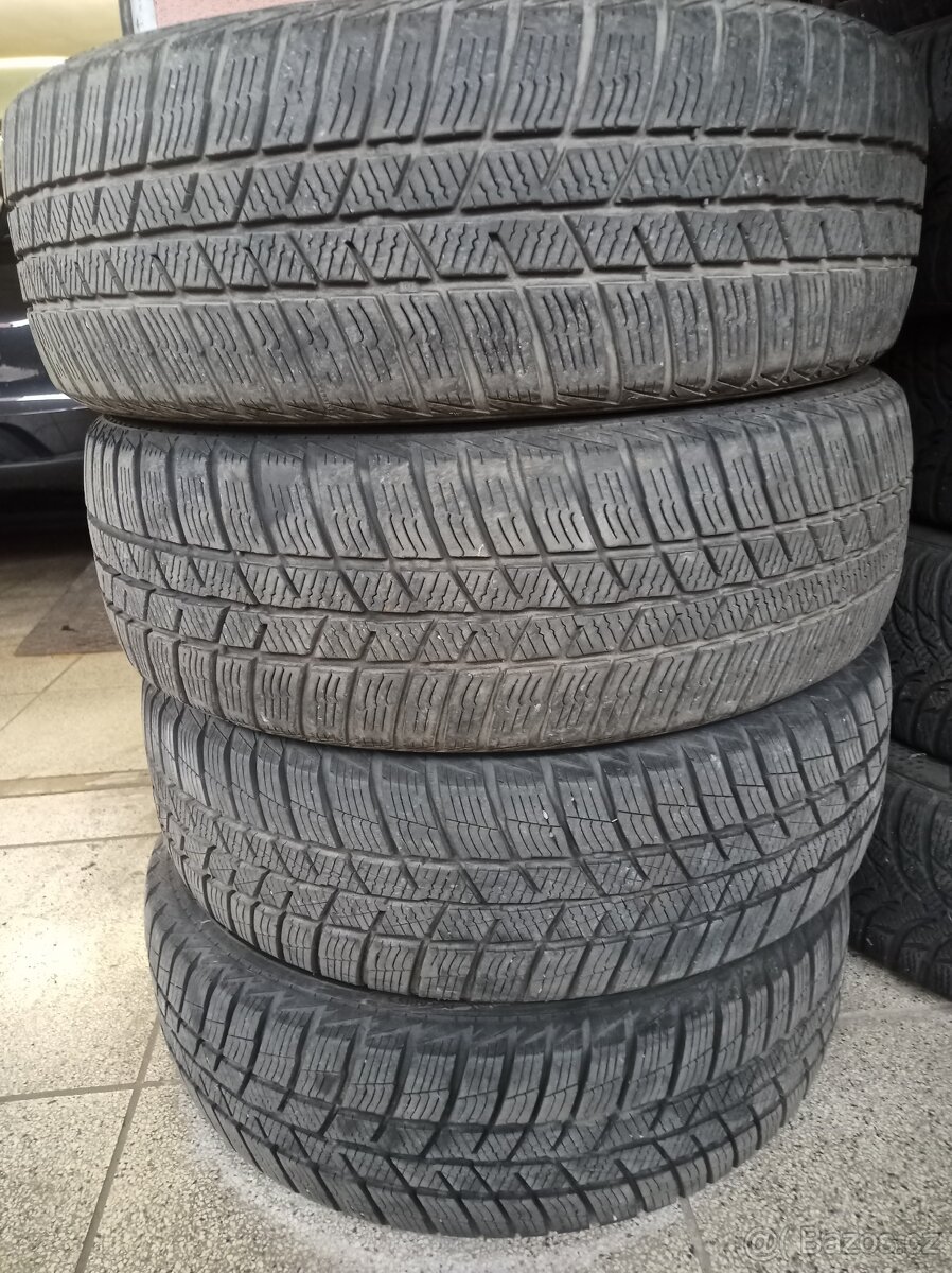Prodám zimní pneu 185/60R15 Barum
