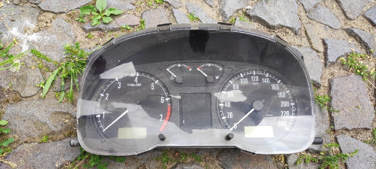 Budíky 1.8T