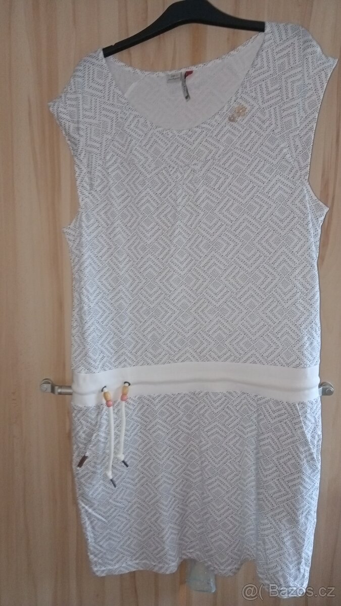 Letní sportovní šaty vel. 42/44/XL