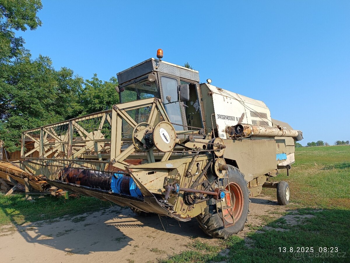 Kombajn E 512