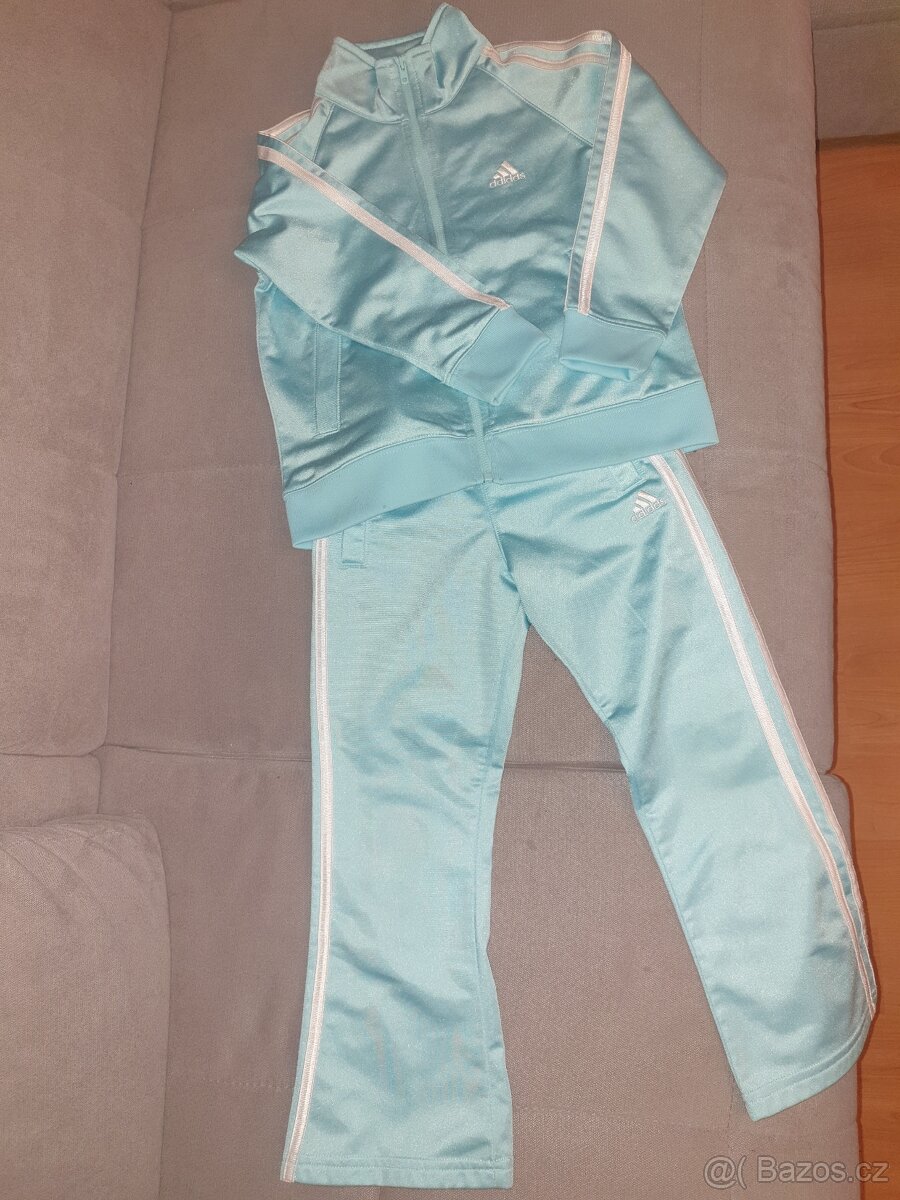 Tepláková souprava adidas