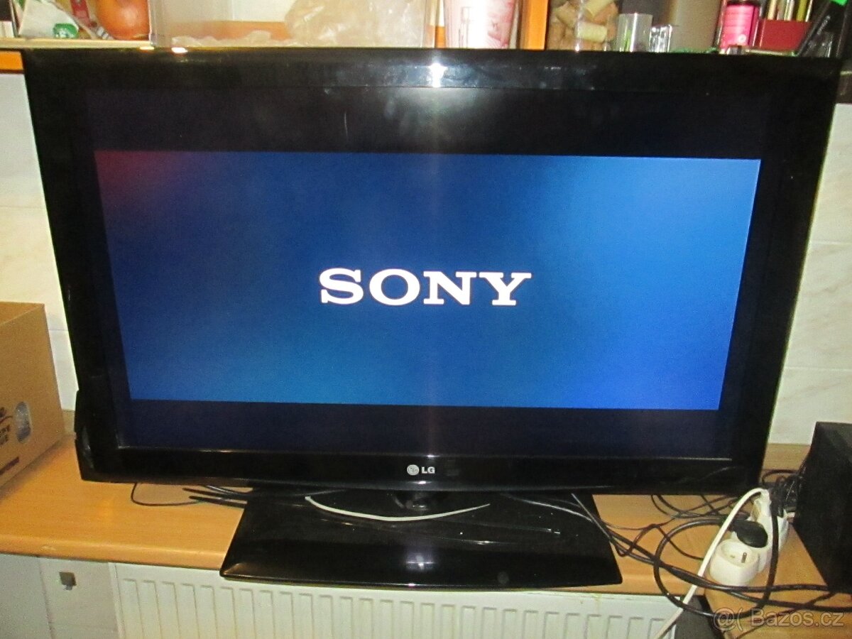 Velká LCD TV LG
