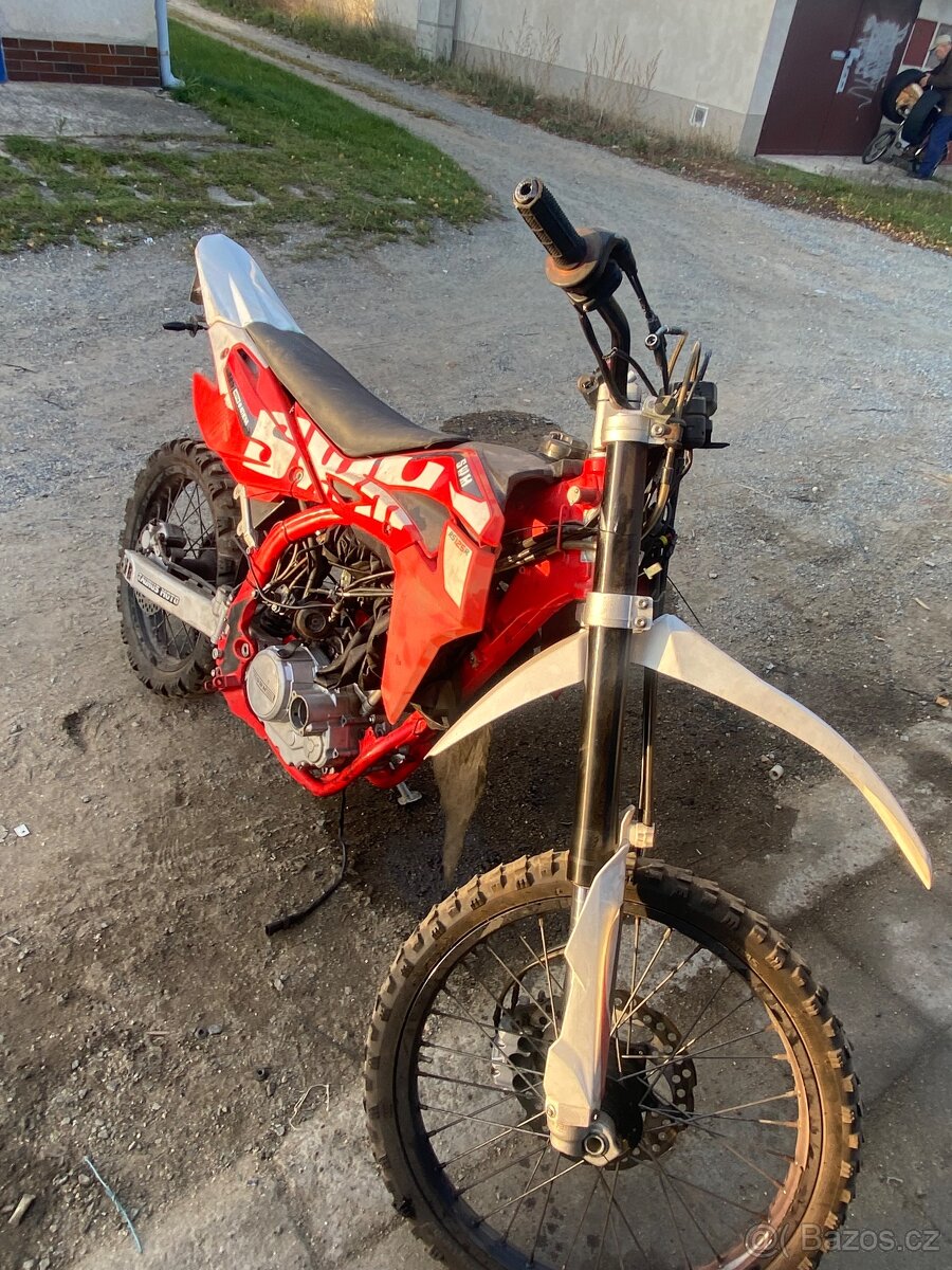 Swm rs 125r