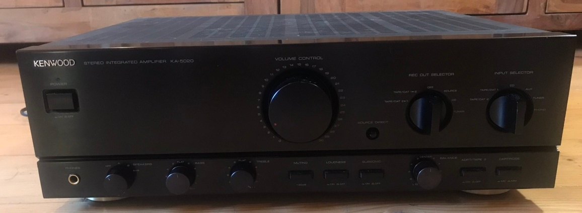 ZESILOVAČ KENWOOD KA-5020 (1990) ATRAKTIVNÍ ZESILOVAČ 2x145W