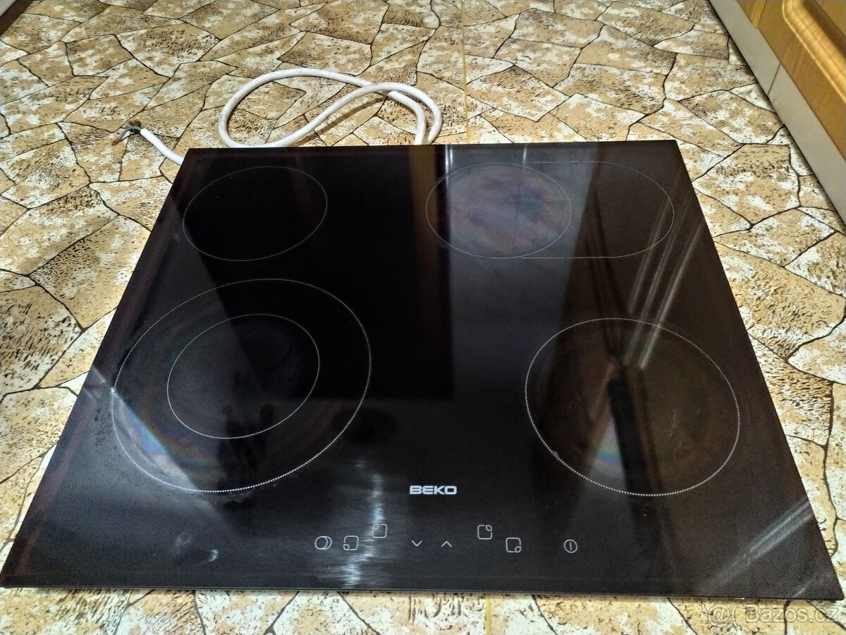 Mora sklokeramická deska