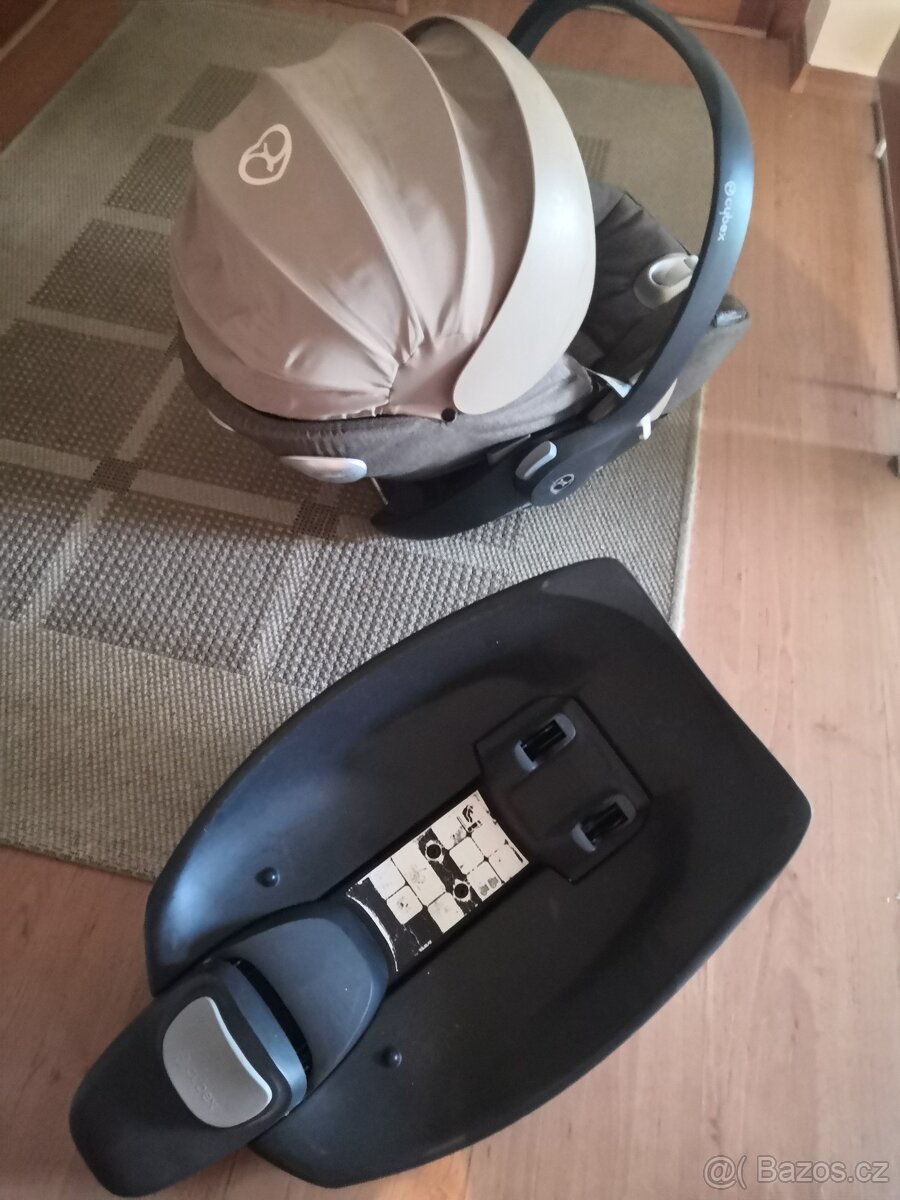 Autosedačka Cybex včetně isofix základny