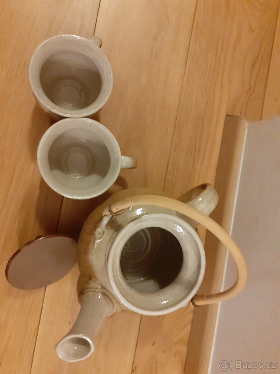 Keramické hrníčky s konvičkou