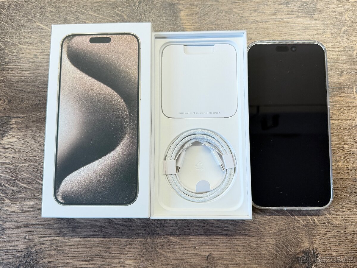 IPhone 15 pro max 256gb přírodní Titan v záruce