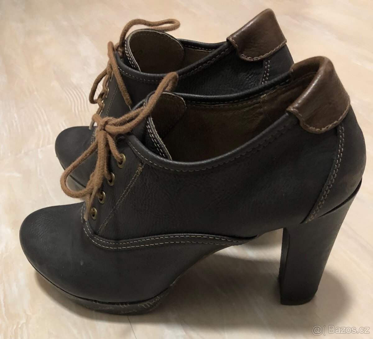 Boty Mustang dámské