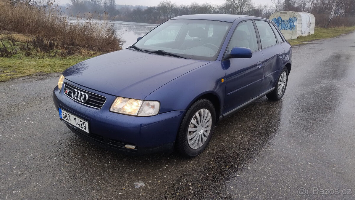AUDI A3 hatchback, 1,9 TDI 66kW, rok 2000