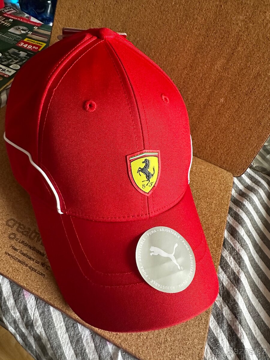 Ferrari čepice
