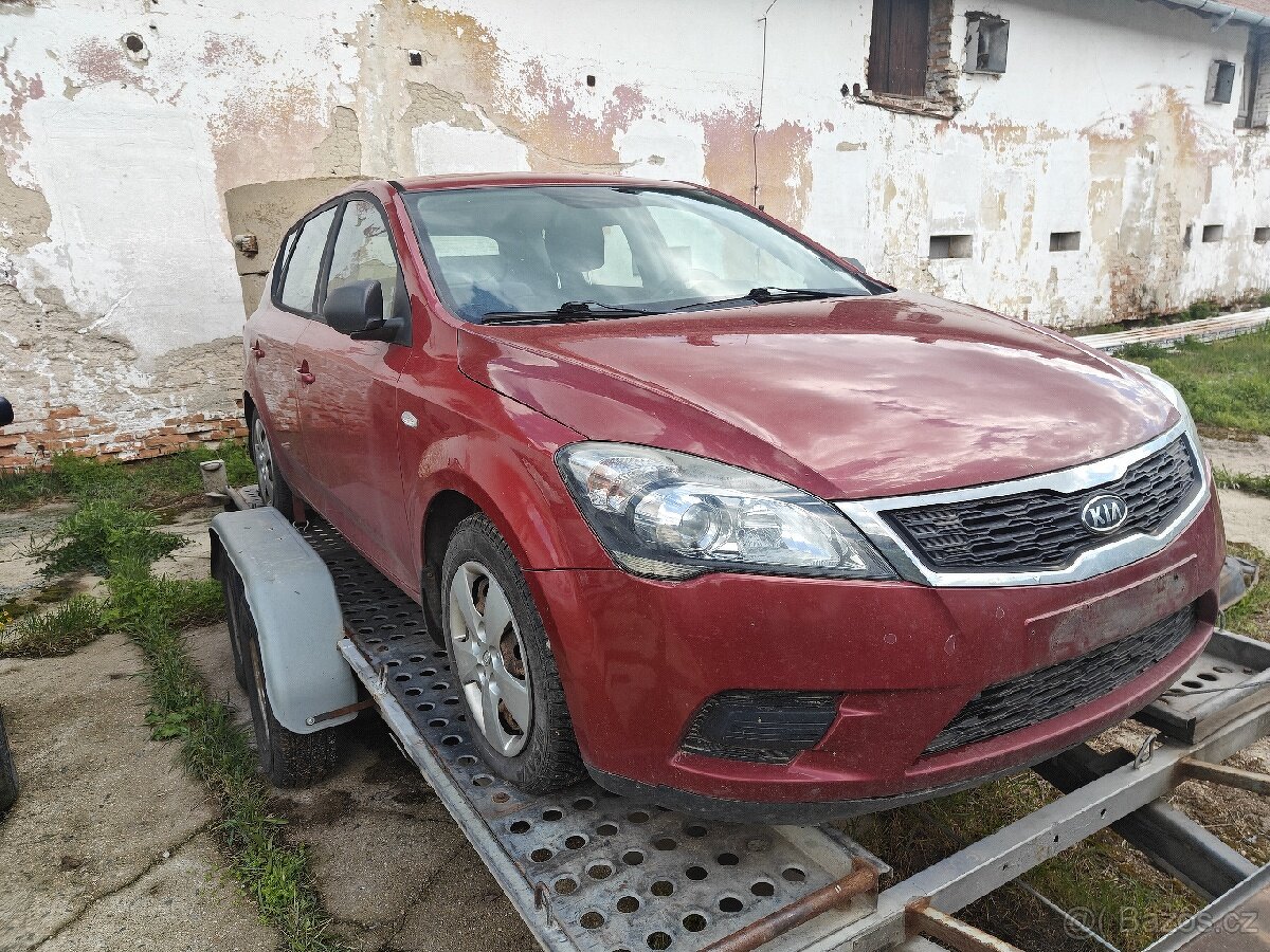 Kia ceed 1.4 cvvt 66kw 2011 závada motoru