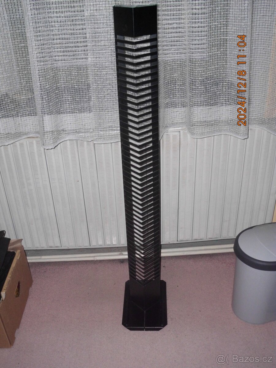 Stojan na CD-černý,kovový,výška 125cm