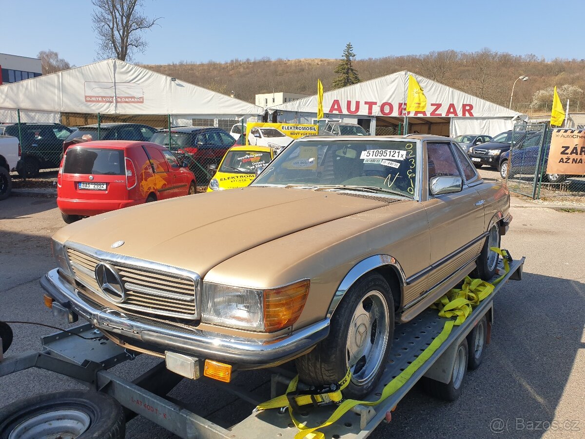 Mercedes SL 500 rok 1985 na renovaci