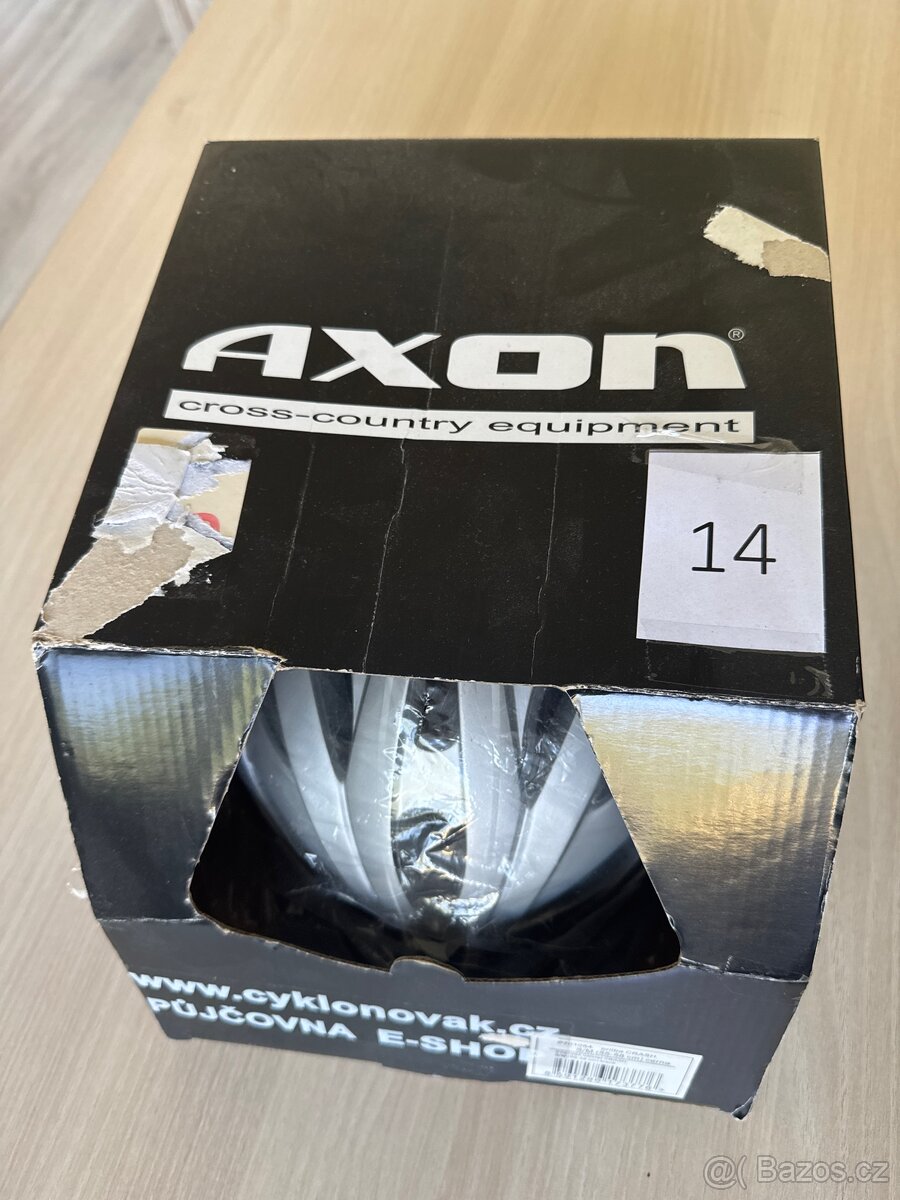 Cyklistická přilba axon