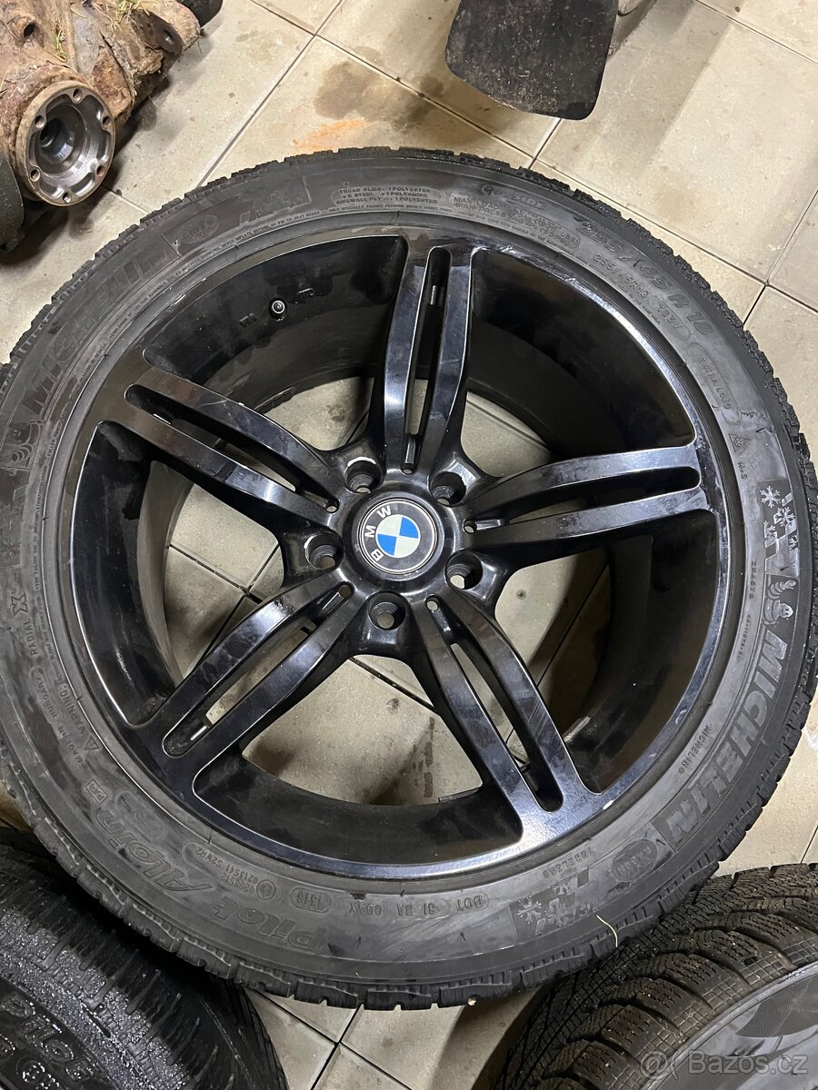 Alu R18 BMW M6 italské kvalitní repliky
