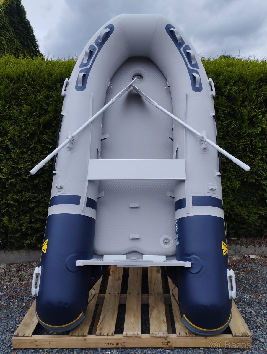 NOVÝ nafukovací člun YellowV IBoats VB300