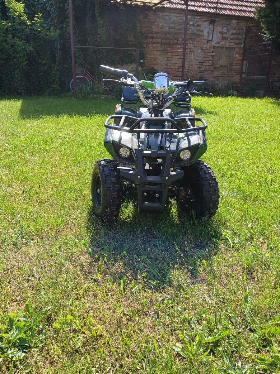 Dětská elektricka čtyřkolka