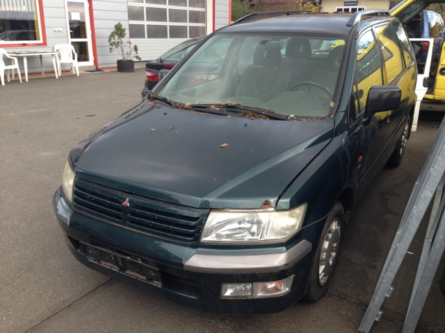 Mitsubishi Spacewagon 2,4i GDI 4x4 2001 110kW